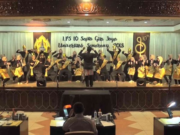 Paduan-Suara-Mahasiswa-Surya-Sagita-UMPWR